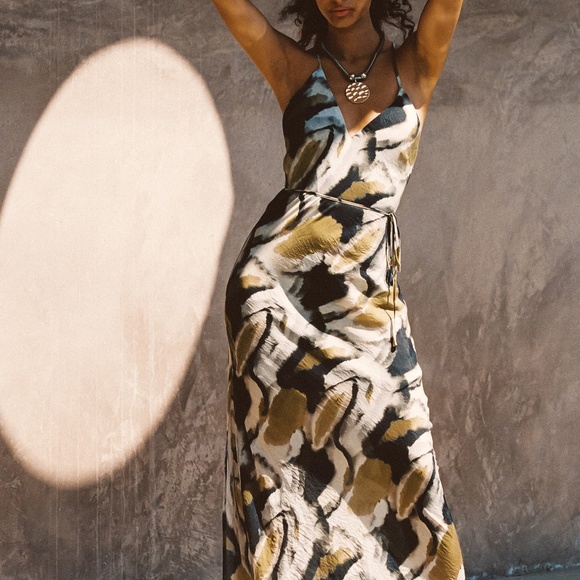 12th Tribe Solmar Olive Abstract Maxi Dress Size MM - Picture 1 of 3